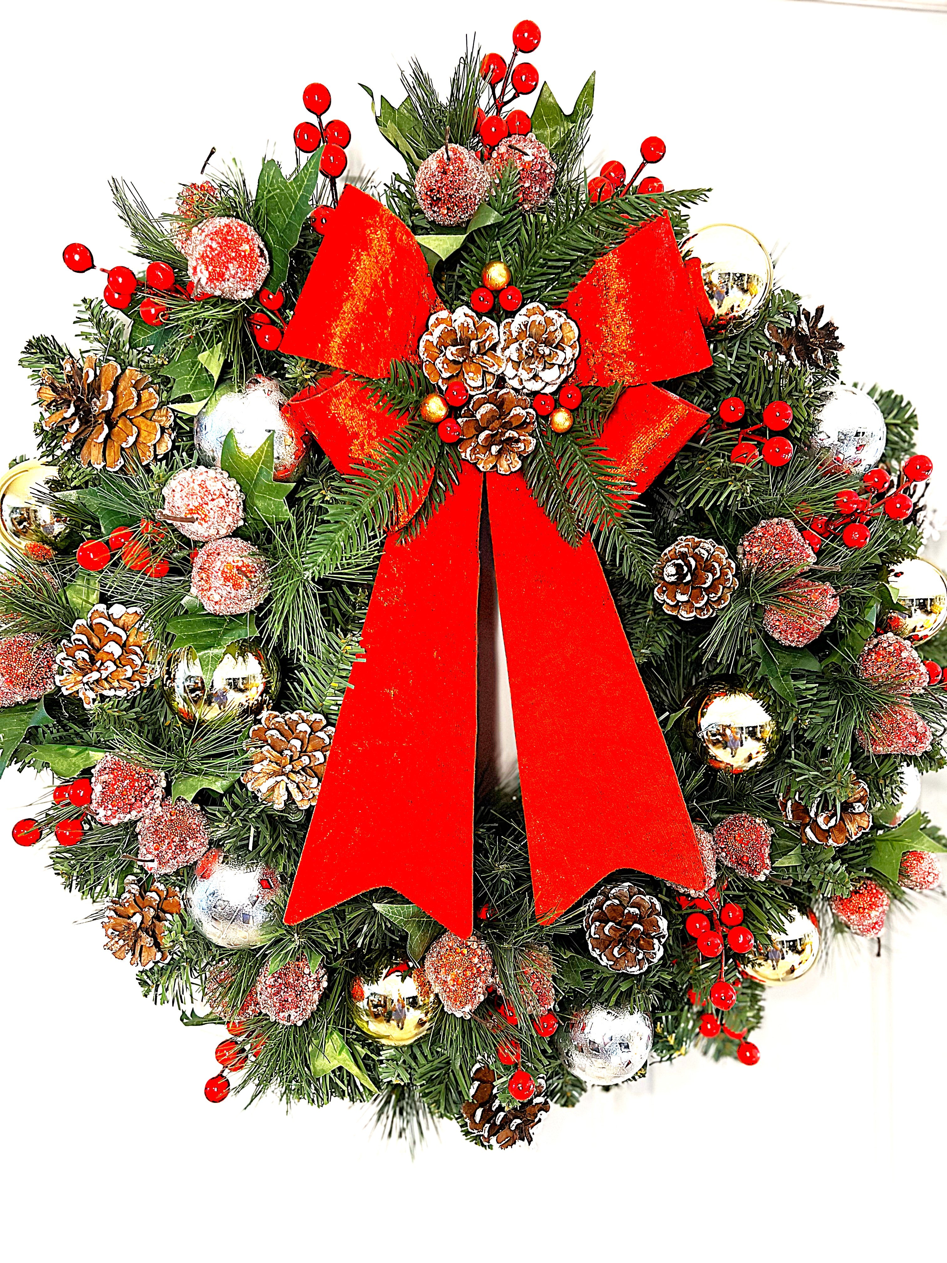 Christmas Elegance Wreath – 24" Pre-Lit Battery-Operated LED Wreath