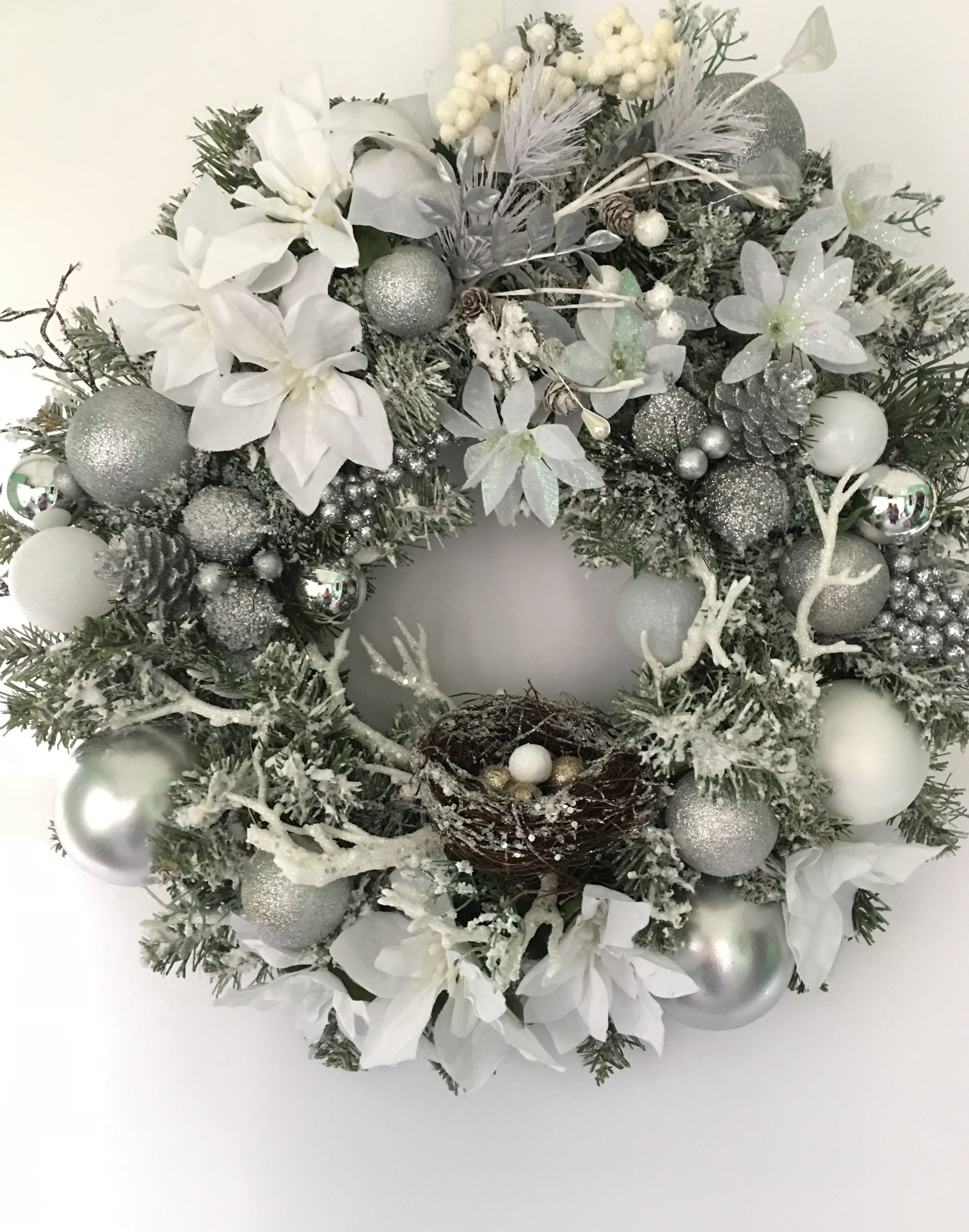 Nest-in Christmas Wreath 25"