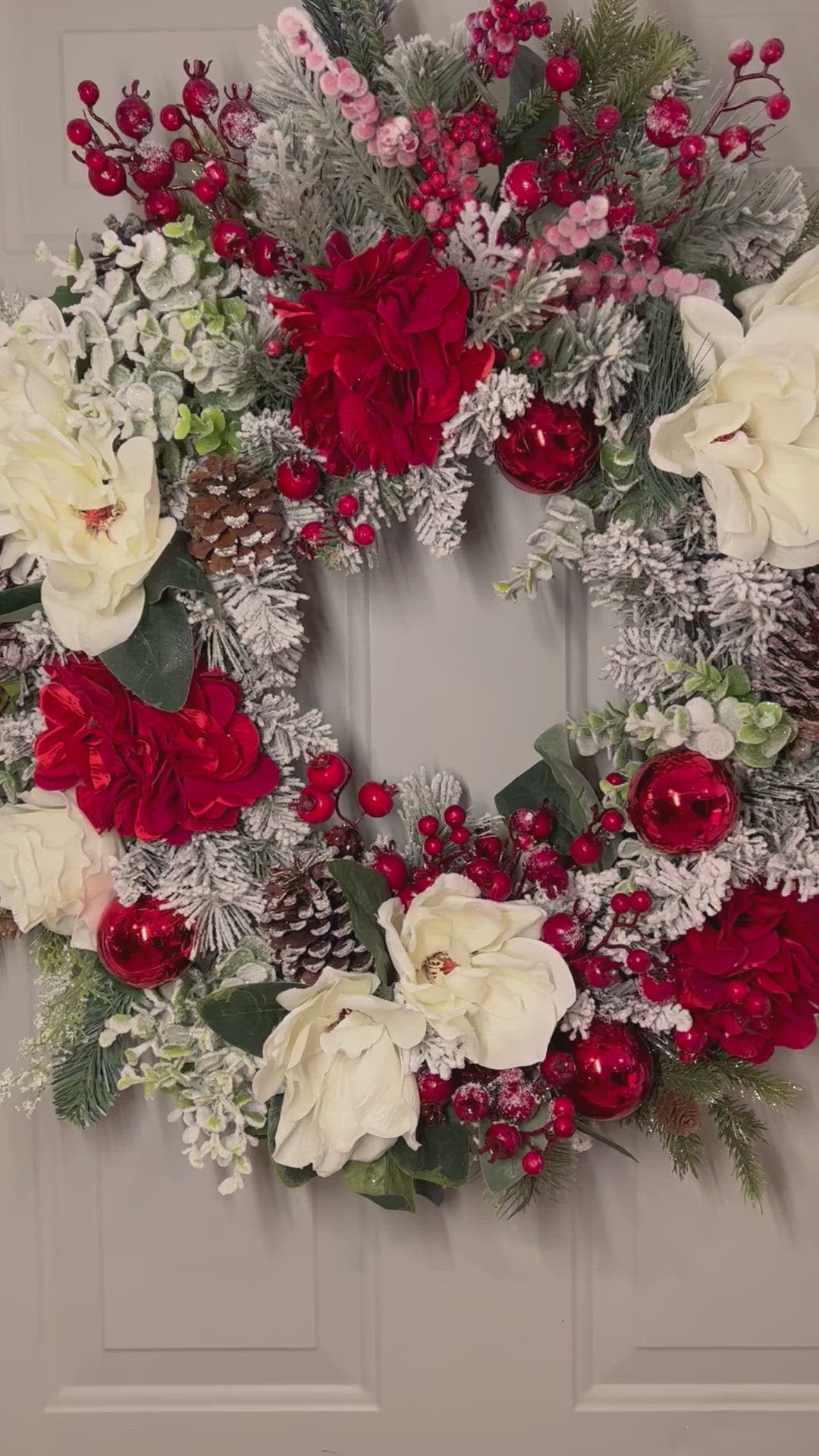 White Xmas Wreath 27"