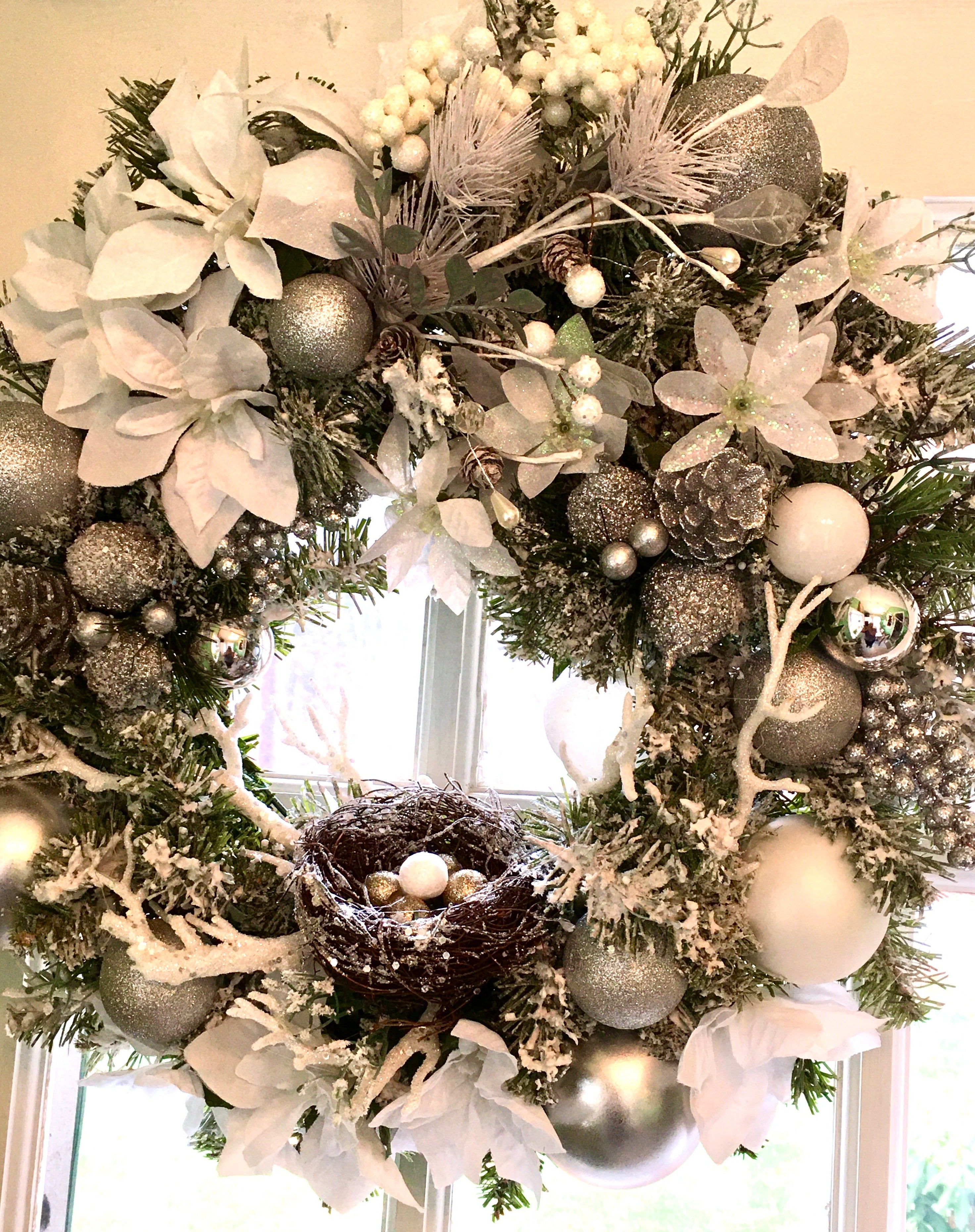 Nest-in Christmas Wreath 22"