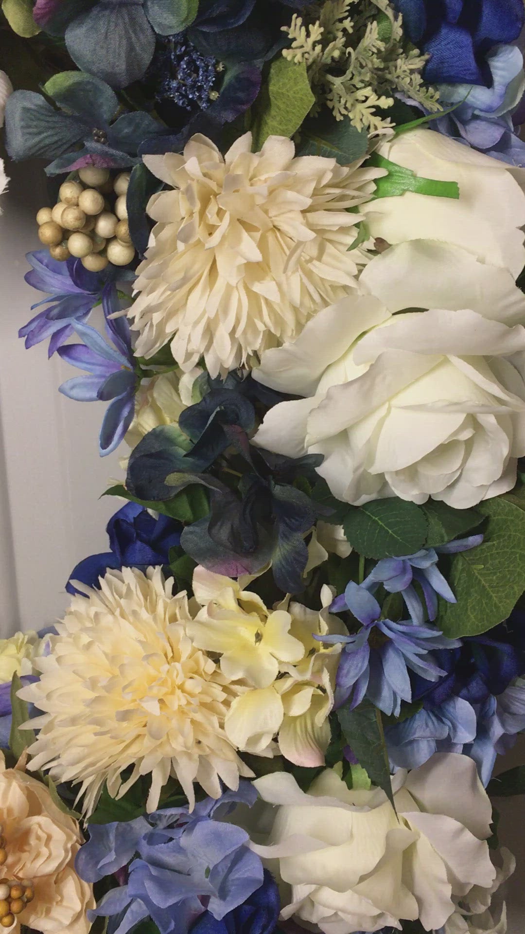 Blue Oasis Luxury Wreath 30"