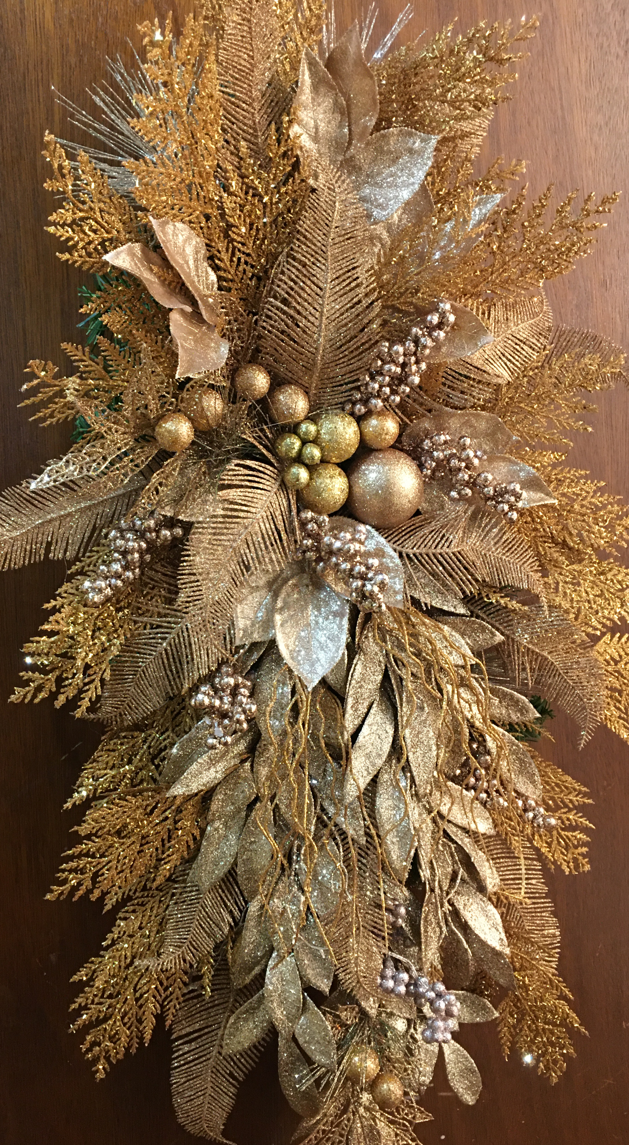 "Golden Whispers: 40"L x 20"W Shimmering Grapevine Swag