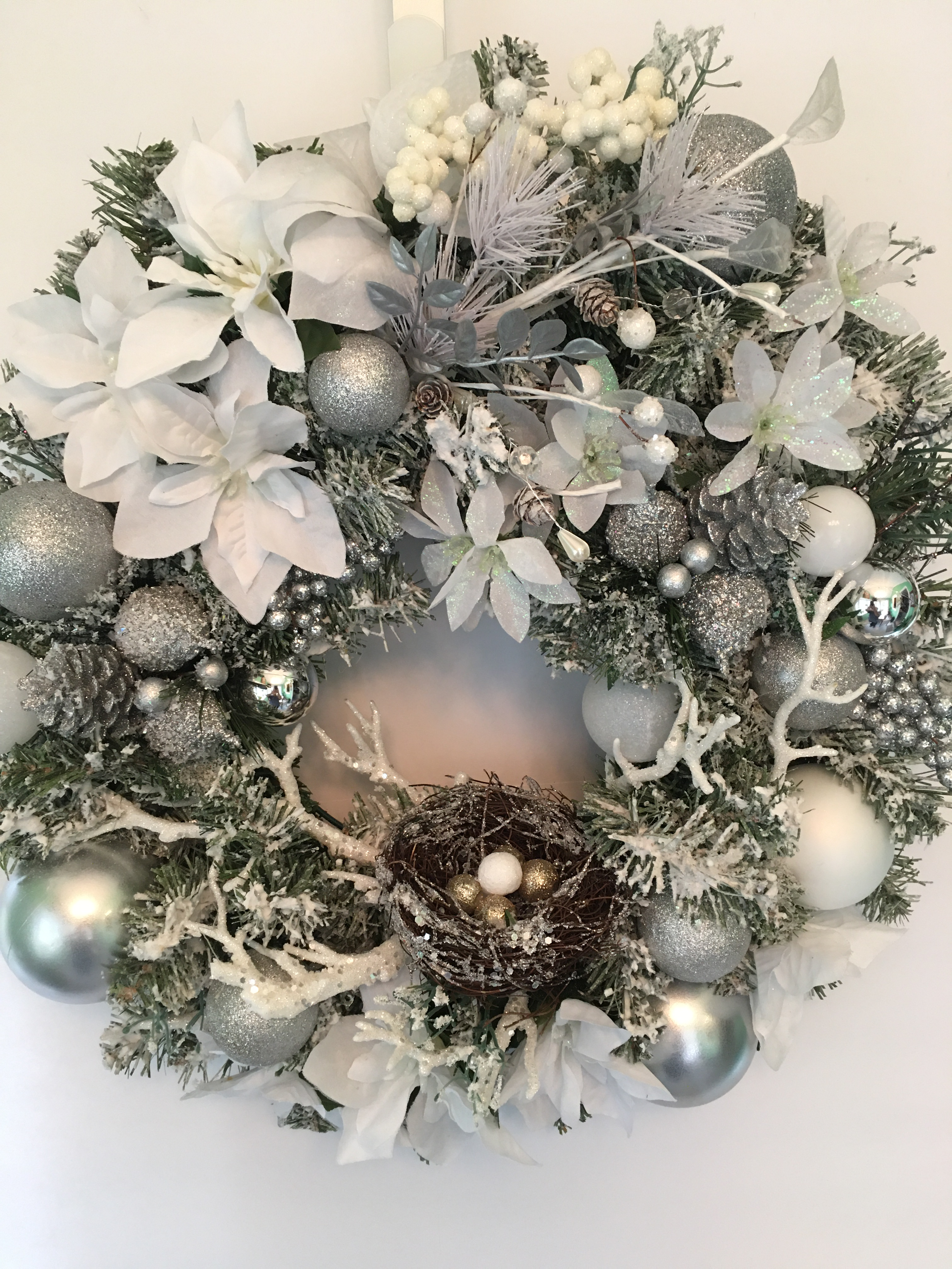 Nest-in Christmas Wreath 25"
