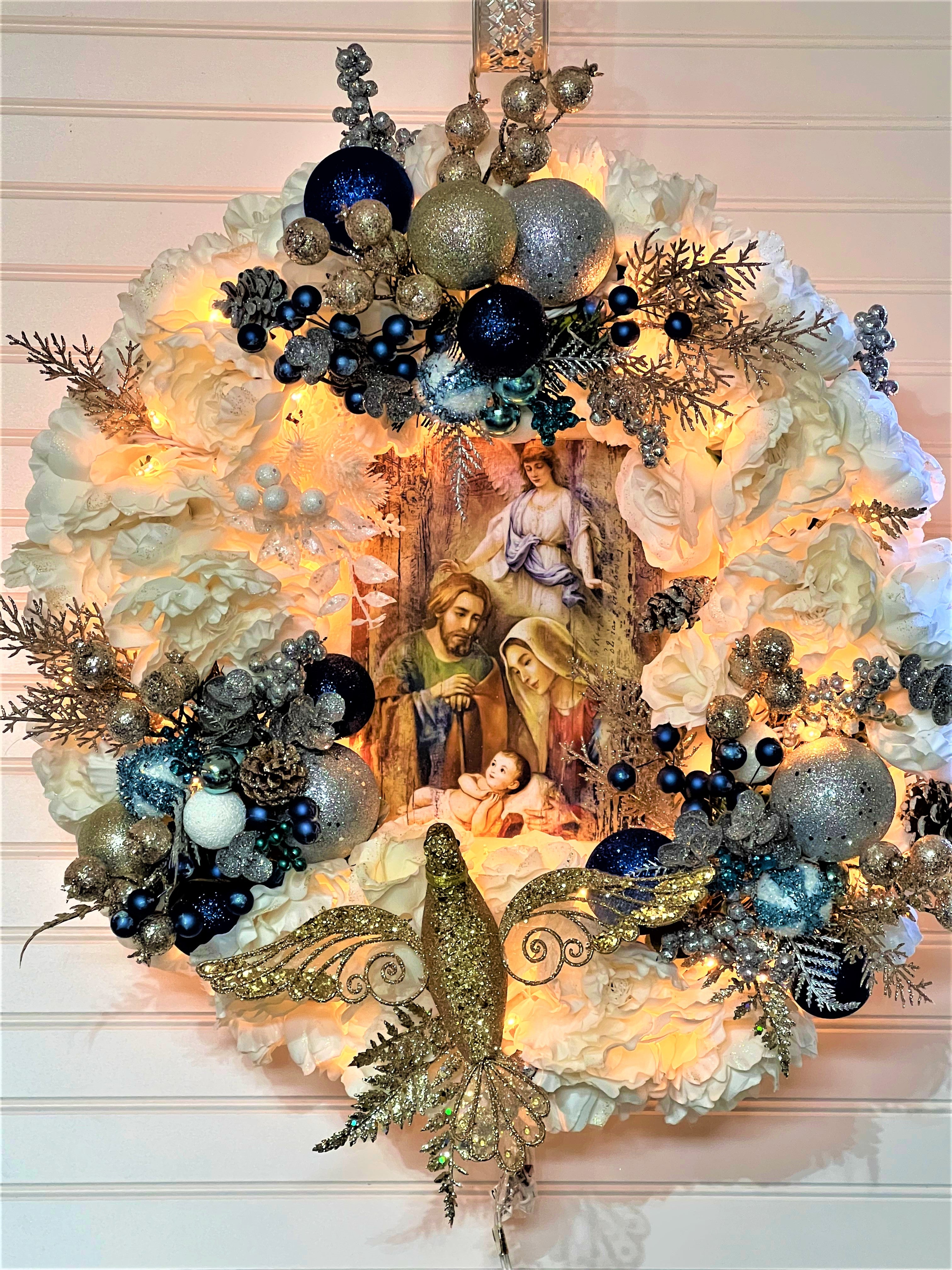 Joy to The World Wreath With Lights, Christmas Celebration Wreath   24"