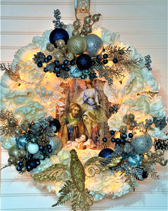 Joy to The World Wreath With Lights, Christmas Celebration Wreath   24"
