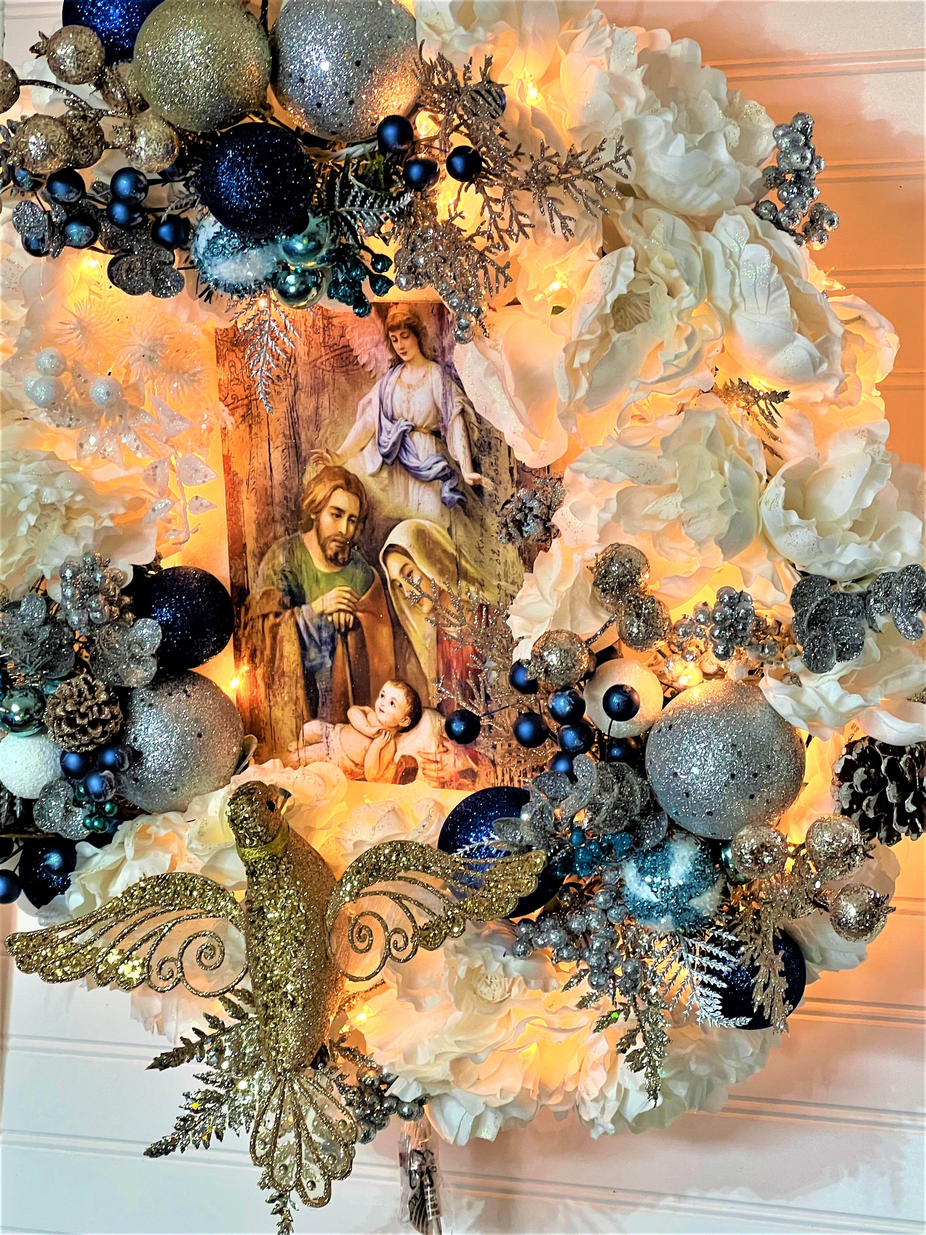 Joy to The World Wreath With Lights, Christmas Celebration Wreath   24"