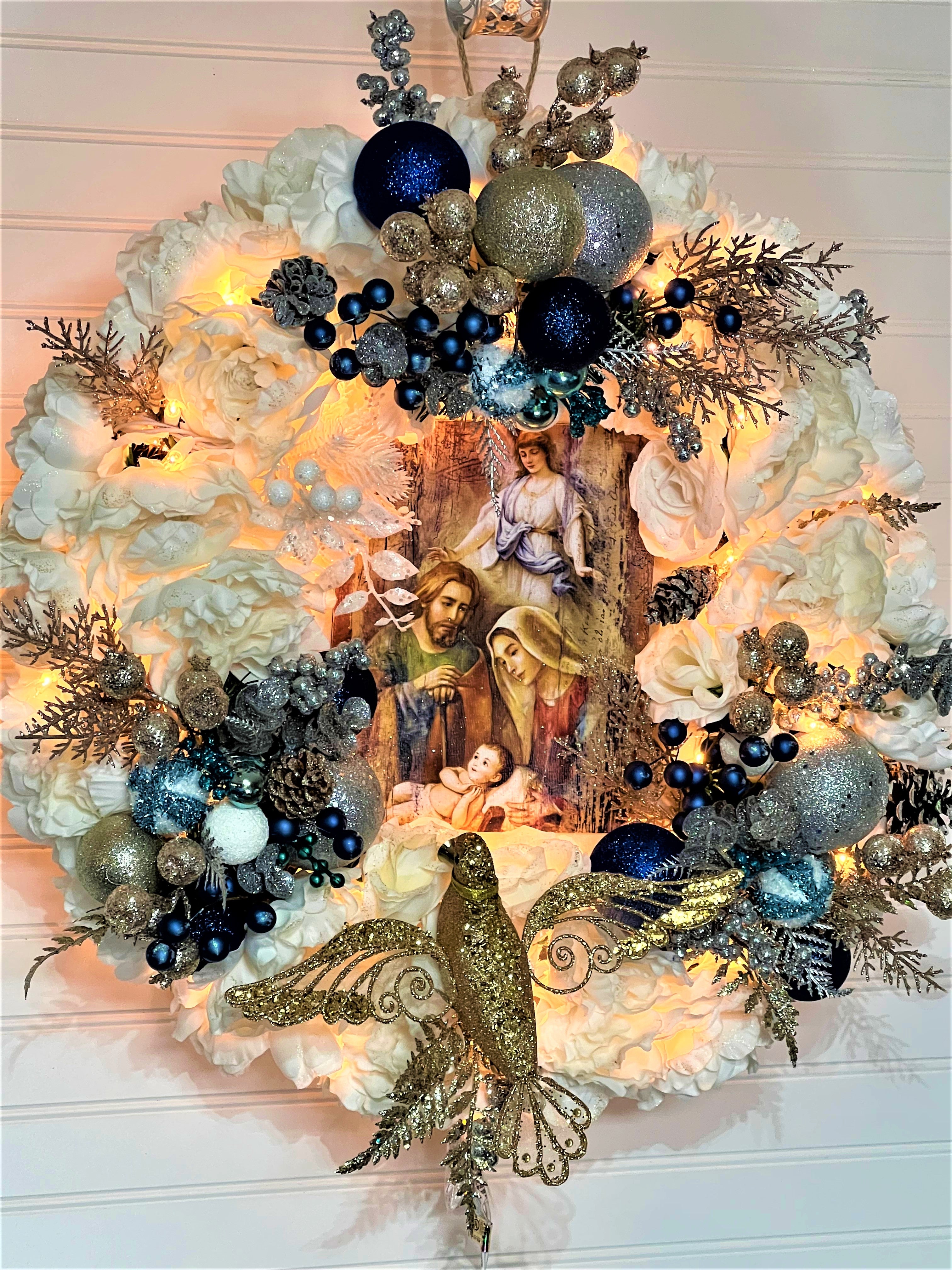 Joy to The World Wreath With Lights, Christmas Celebration Wreath   24"