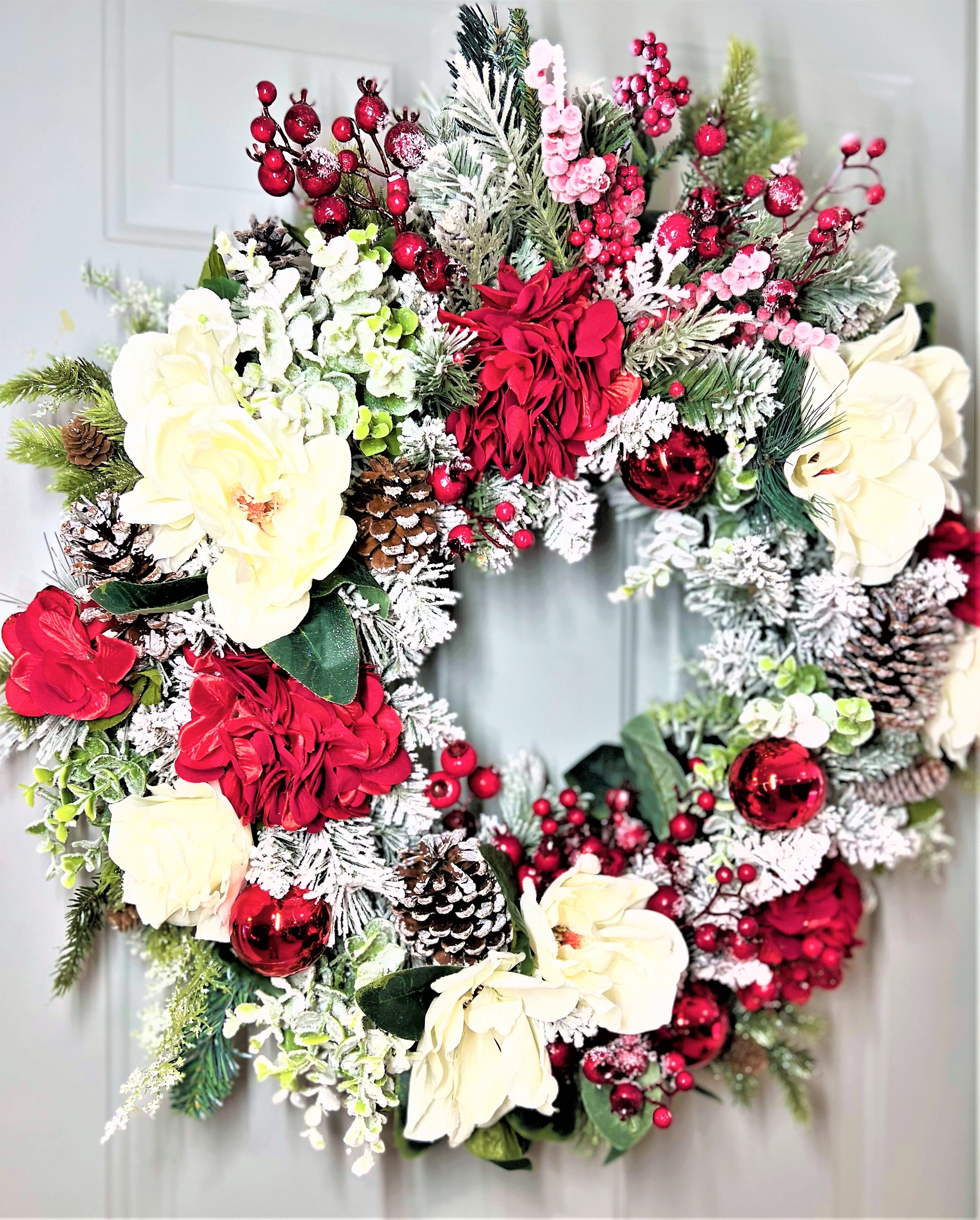 White Xmas Wreath 27"