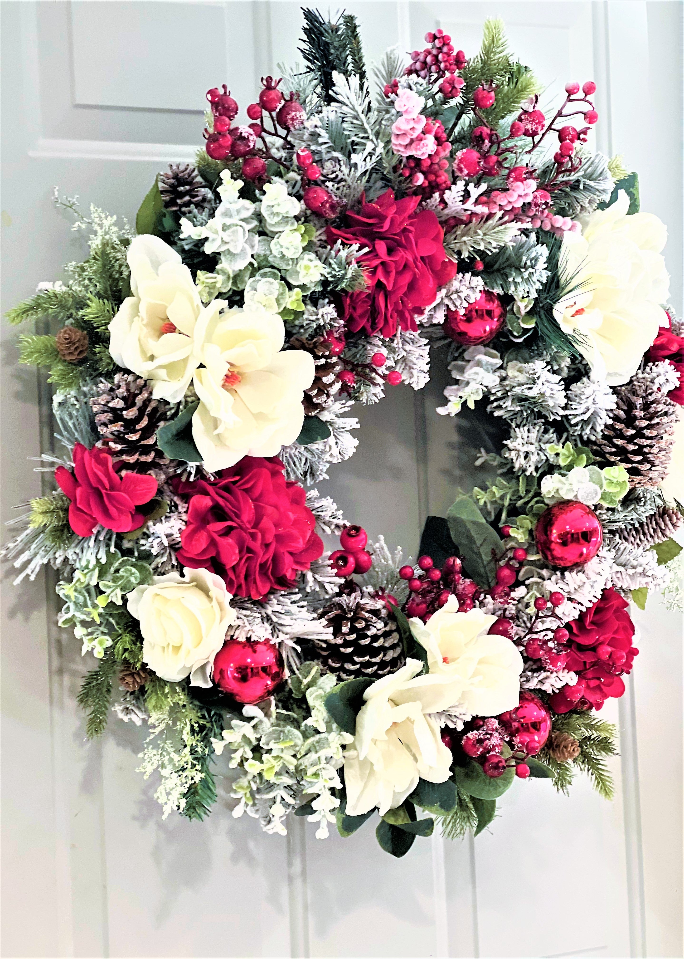 White Xmas Wreath 27"