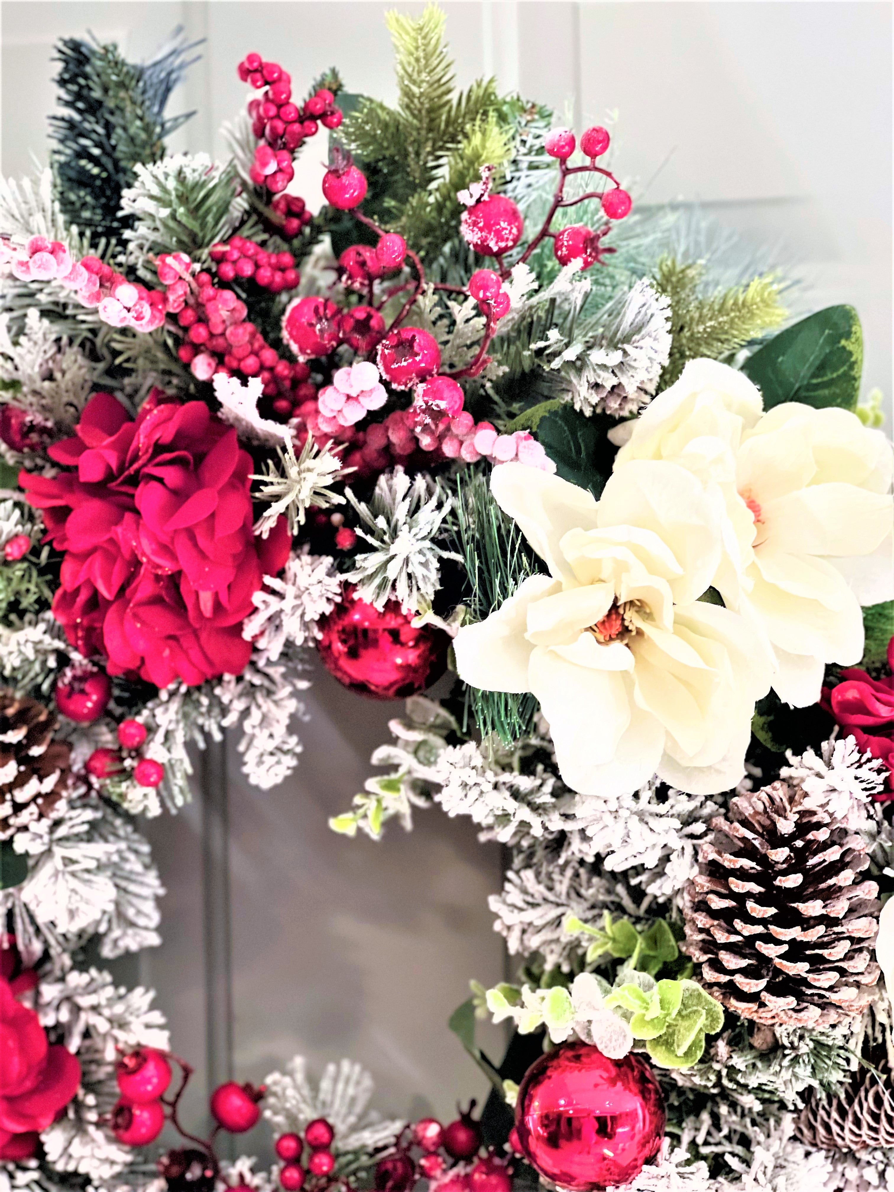 White Xmas Wreath 27"