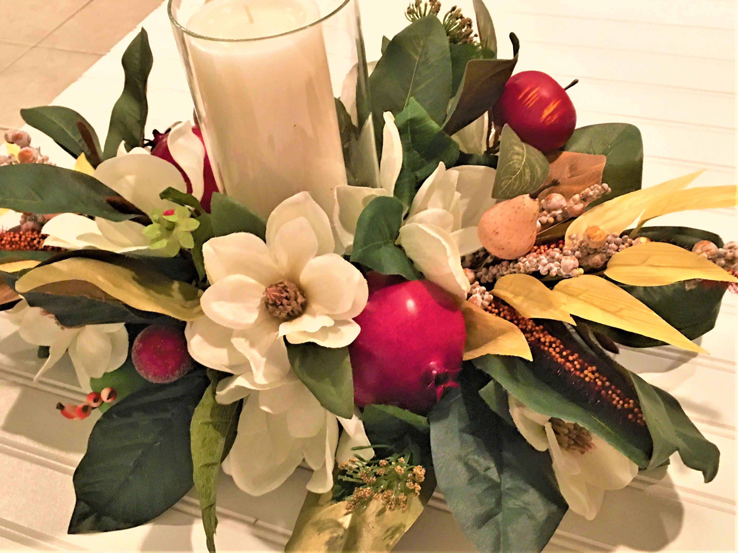 Centerpiece with Glass- Magnolia Centerpiece 23"L X 12" W X10" H