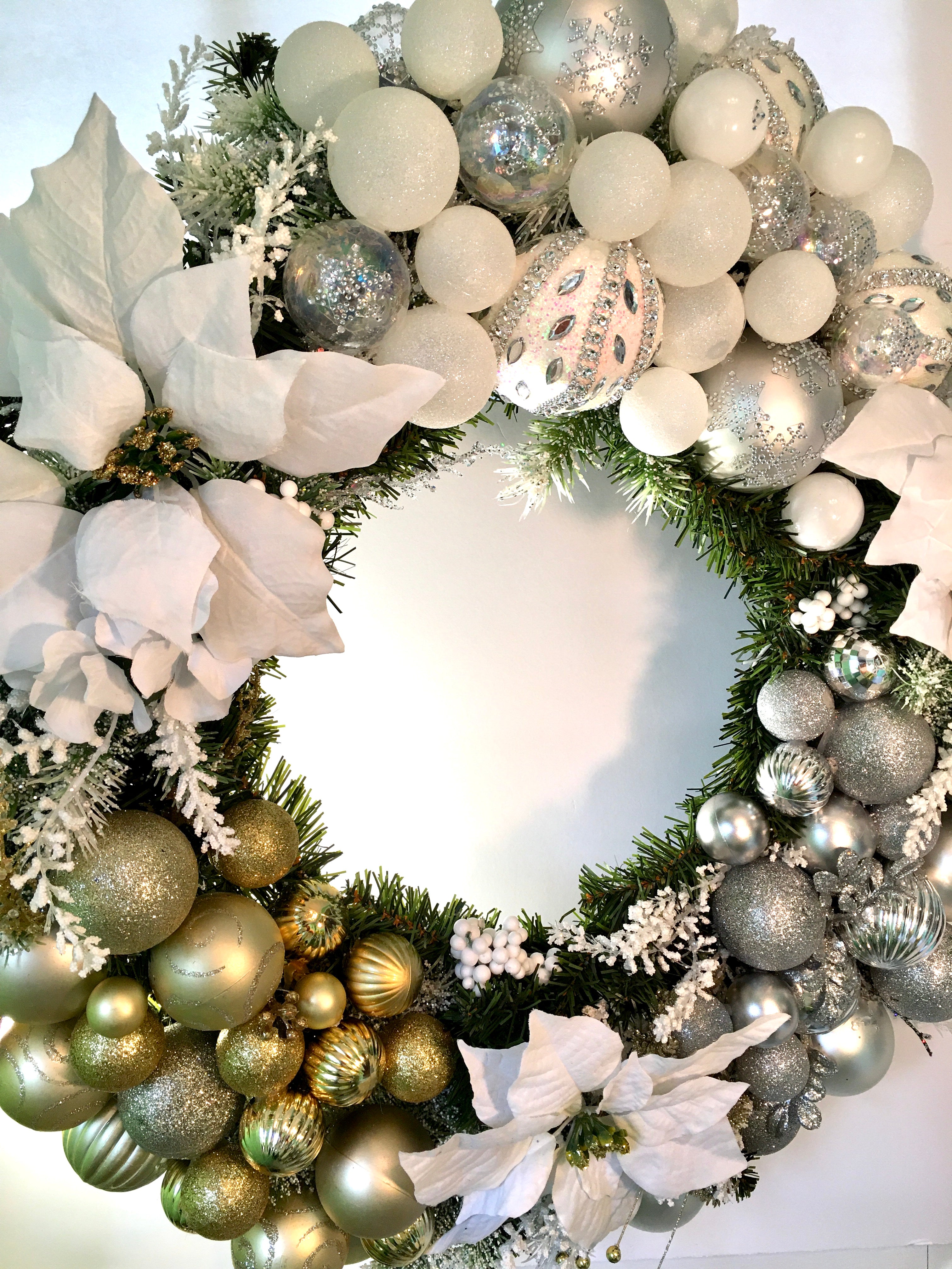 Jingle Bells Wreath 26 X 26 x 10