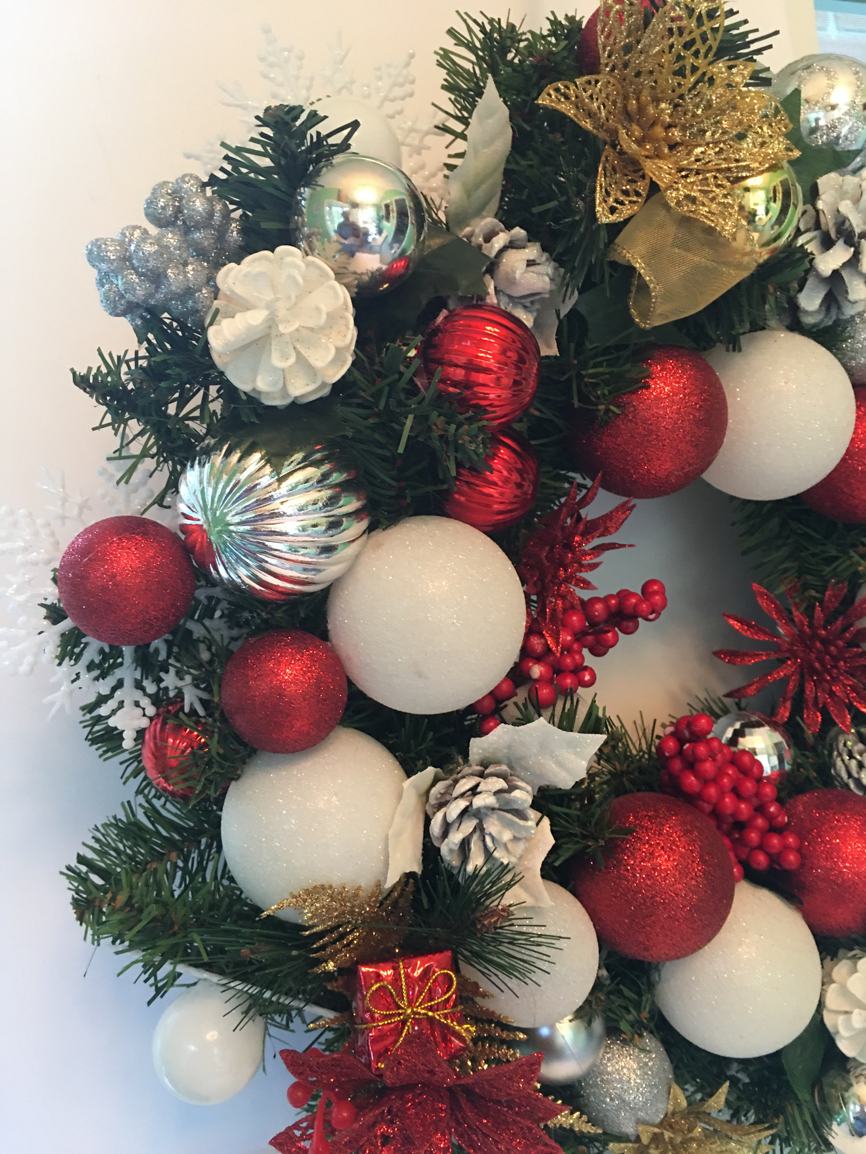 Holly Jolly Christmas Ornament Wreath 25"