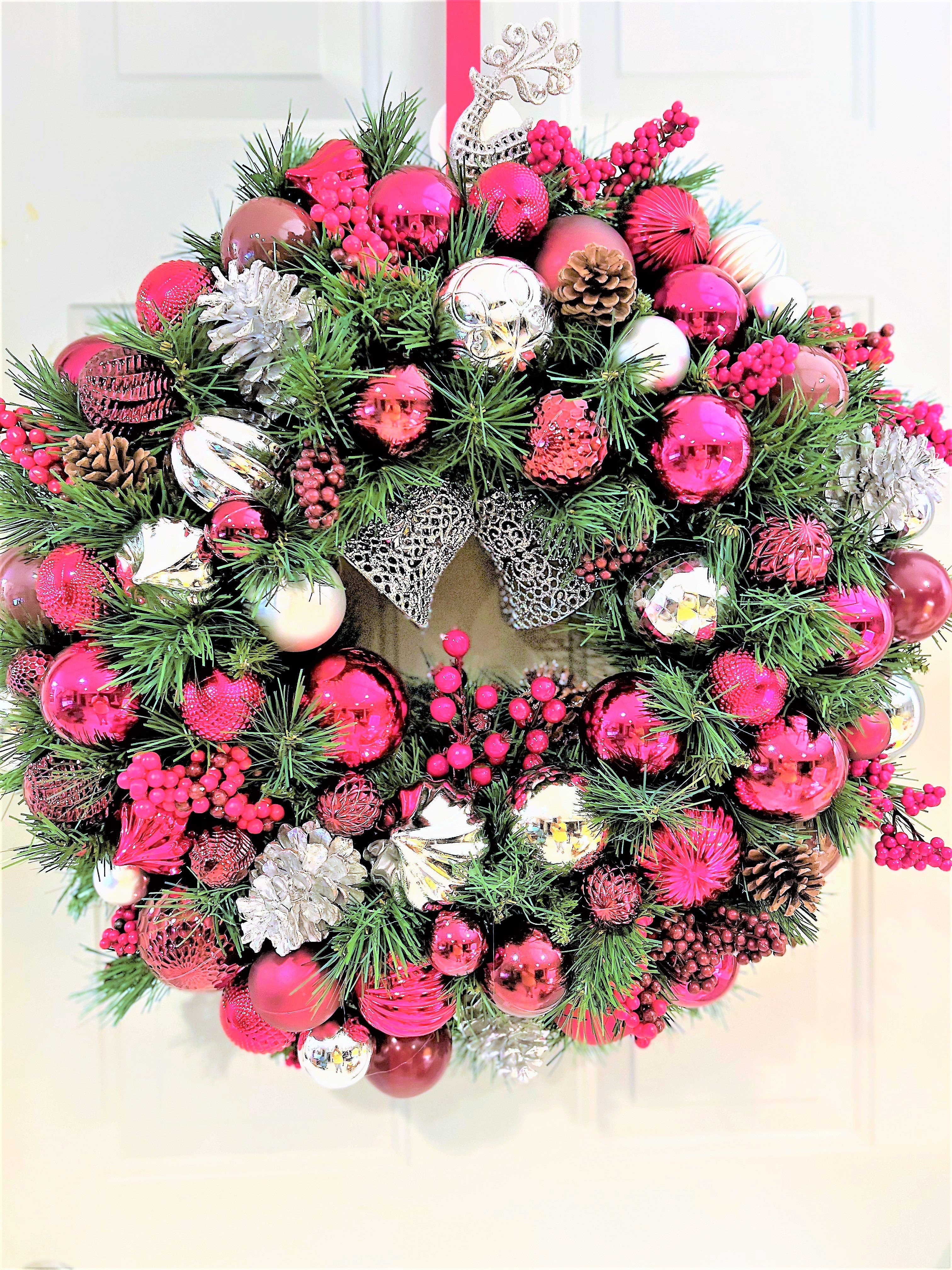 Traditional Holiday Wreath 25" Diameter X 8" depth