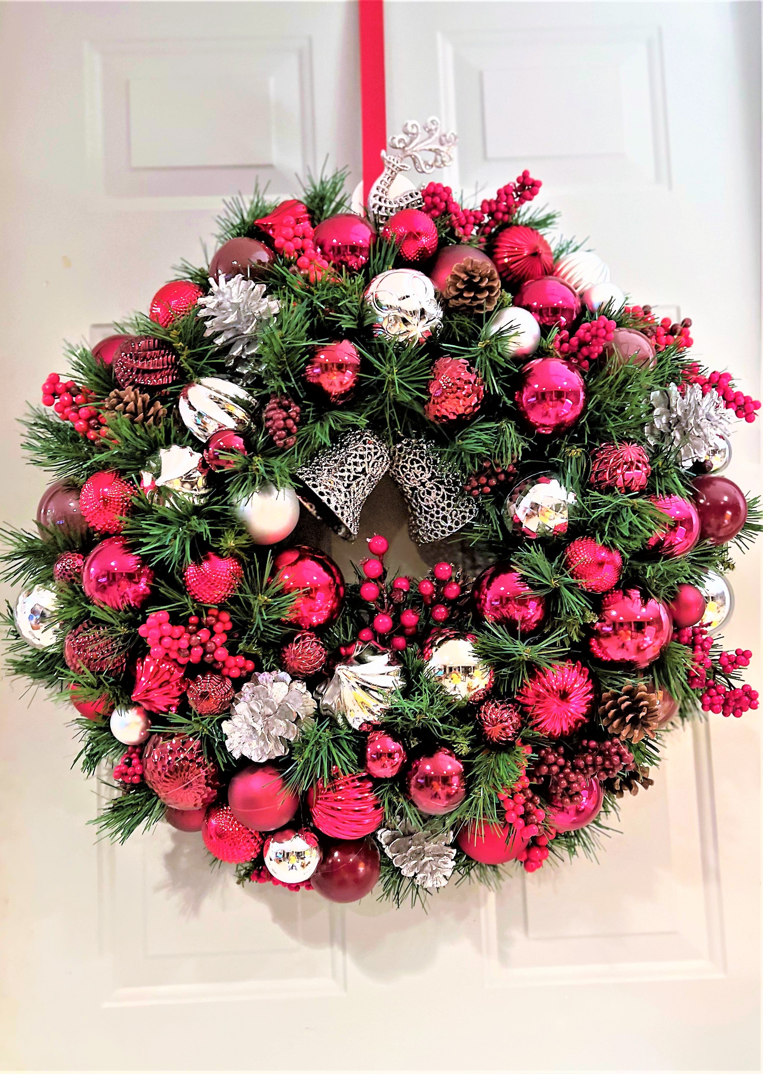 Traditional Holiday Wreath 25" Diameter X 8" depth