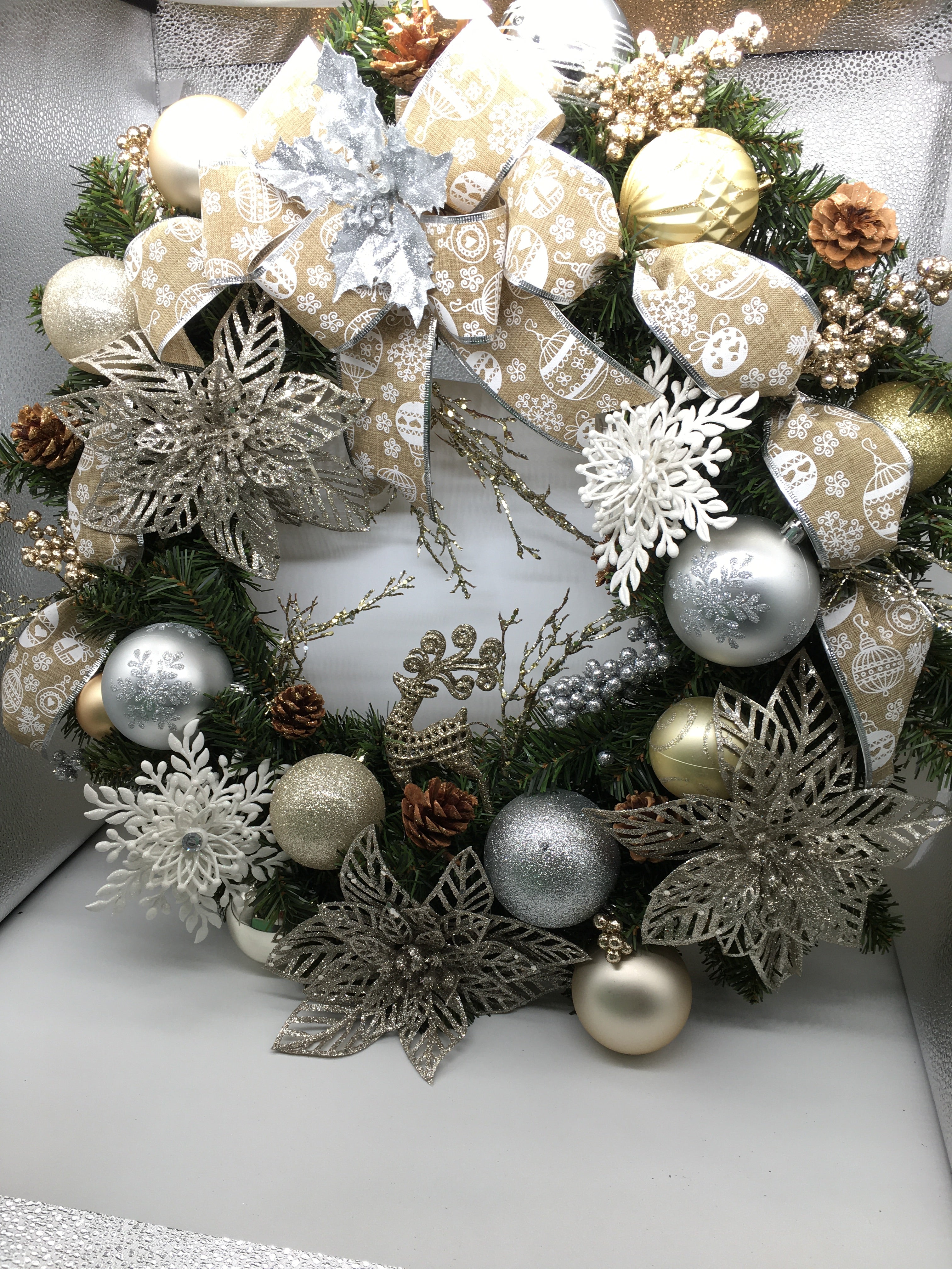 Winter Wonderland Wreath 25"