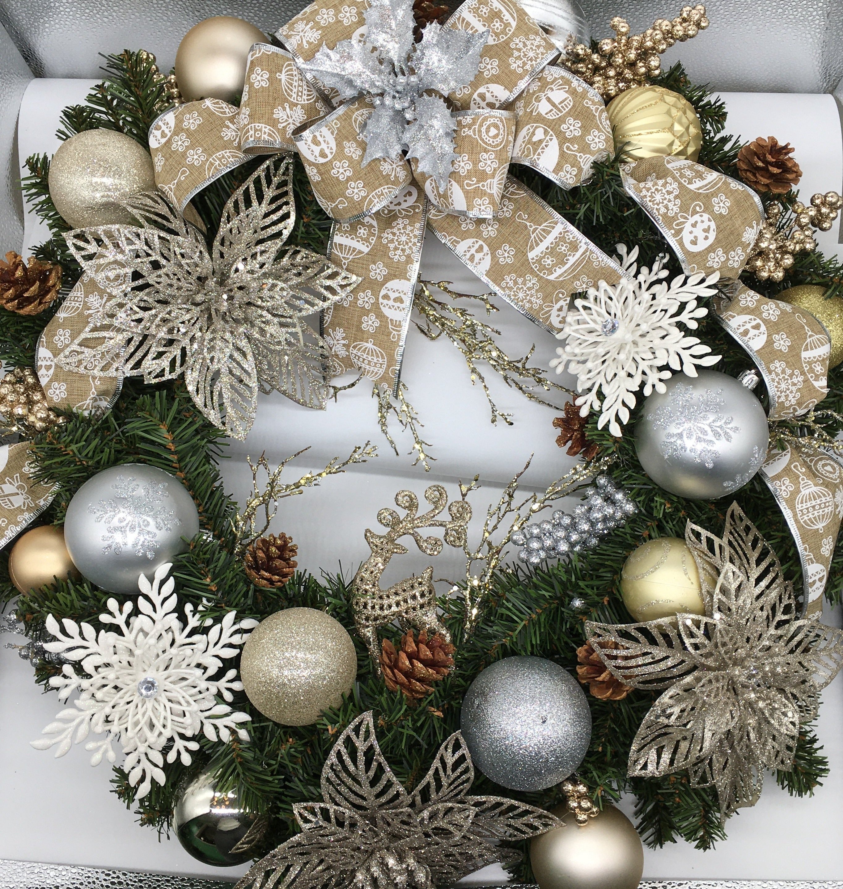 Winter Wonderland Wreath 25"