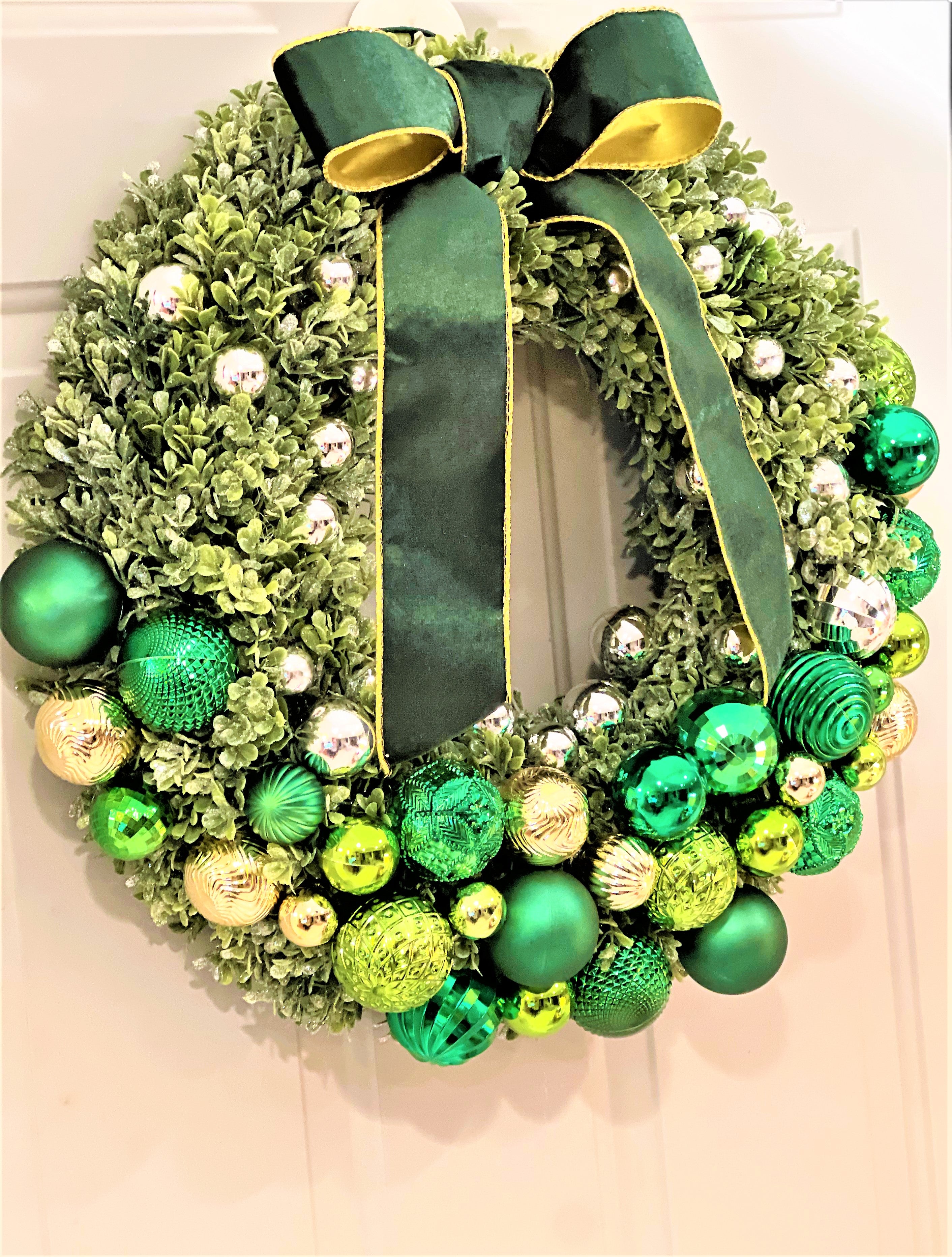 Christmas Classic Wreath- Flocked wreath 20" Diameter X 5" deep