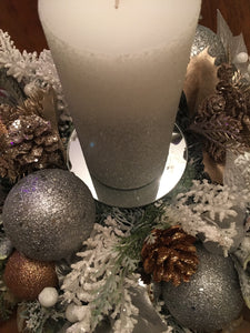 Classic Holiday Centerpiece With Glass15"x 9"
