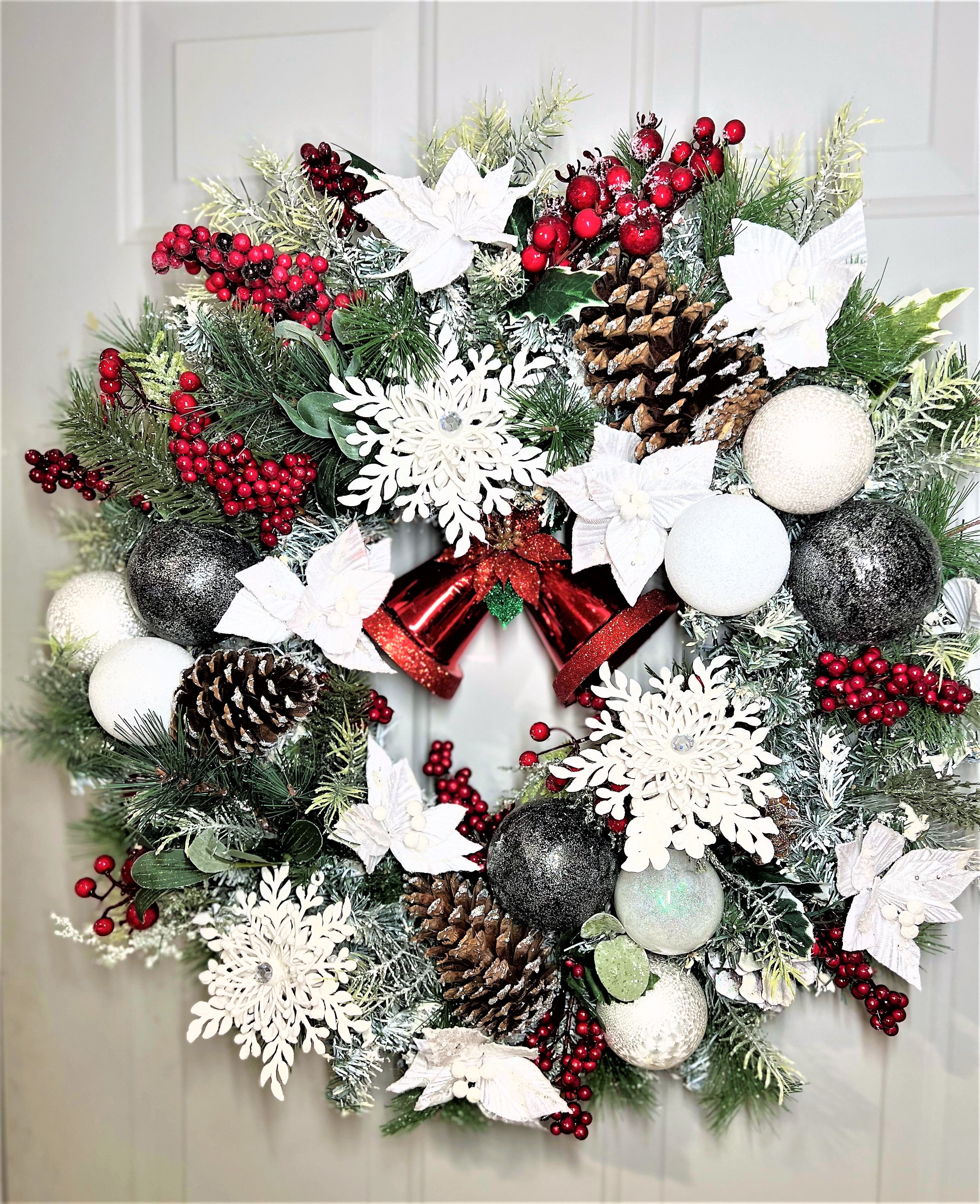 Ring The Bell Xmas Wreath 25"