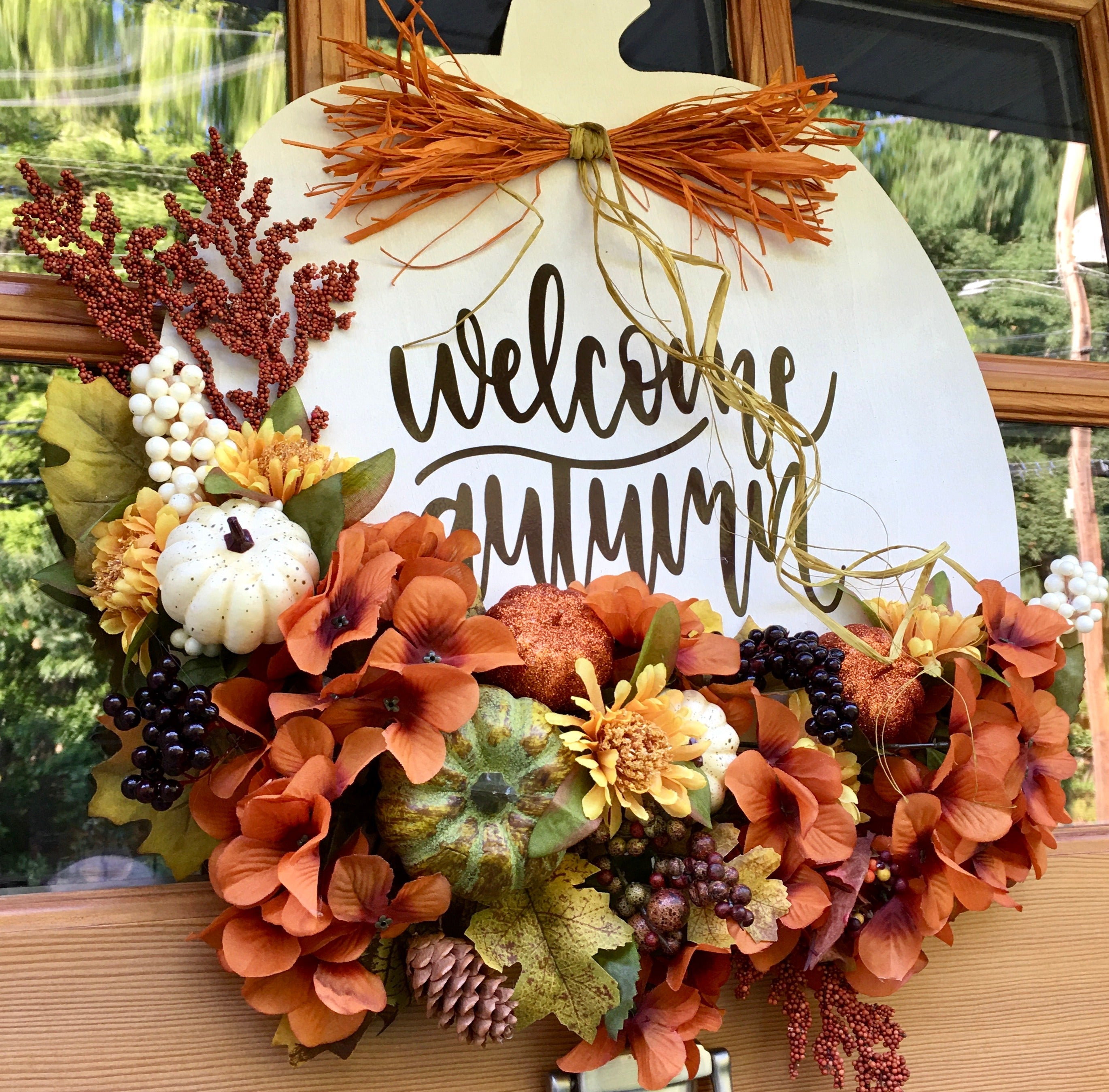 Welcome Autumn Pumpkin Wreath 20" L x 20" W
