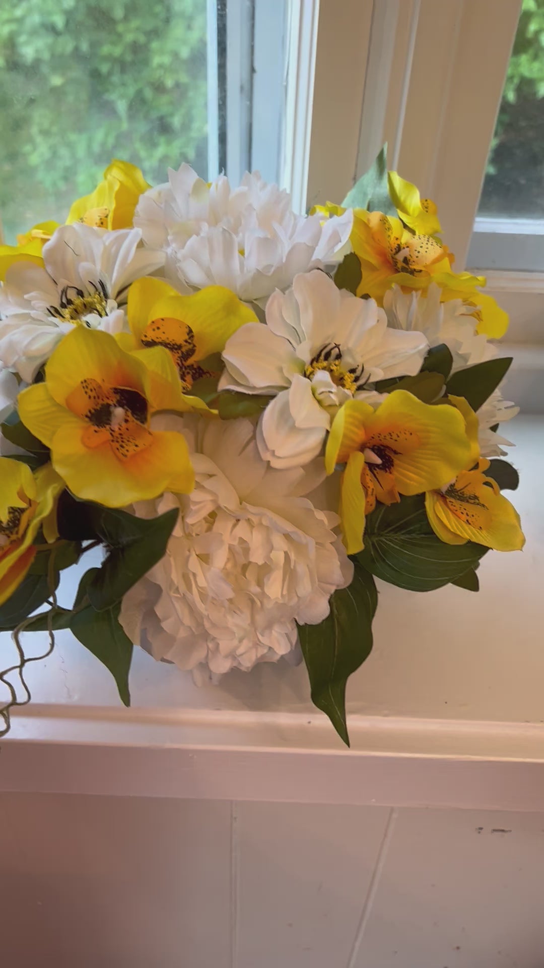 Party-Birthday-Wedding-Shower Flowers Arrangements 10"H X12" W